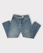Load image into Gallery viewer, Calvin Klein Medium Wash 90&#39;s Relaxed Jeans (14)
