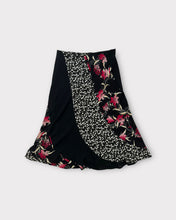 Load image into Gallery viewer, Axcess by Liz Claiborne Floral Midi Skirt (6)
