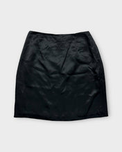 Load image into Gallery viewer, ILYSE HART LTD Satin Black Mini Skirt (10)
