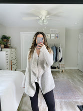 Load image into Gallery viewer, Threads + Supply Oversized Sherpa Vest

