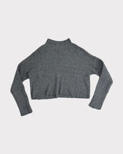 Load image into Gallery viewer, Slouchy Grey Cropped Knit Sweater (M)
