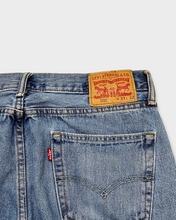 Load image into Gallery viewer, Levi&#39;s 505 Straight Leg Medium Wash Jeans
