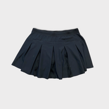 Load image into Gallery viewer, Nike Dri-Fit Black Tennis Pleated Skirt (L)

